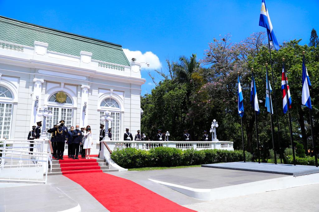 El Salvador recibe credenciales de cinco nuevos embajadores el-salvador-recibe-credenciales-de-cinco-nuevos-embajadores